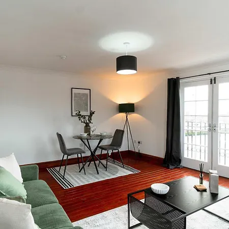 Bright 1 Bed Harbour-side With Balcony * ホワイトヘイブン
