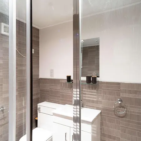 Bright 1 Bed Harbour-side With Balcony * Whitehaven